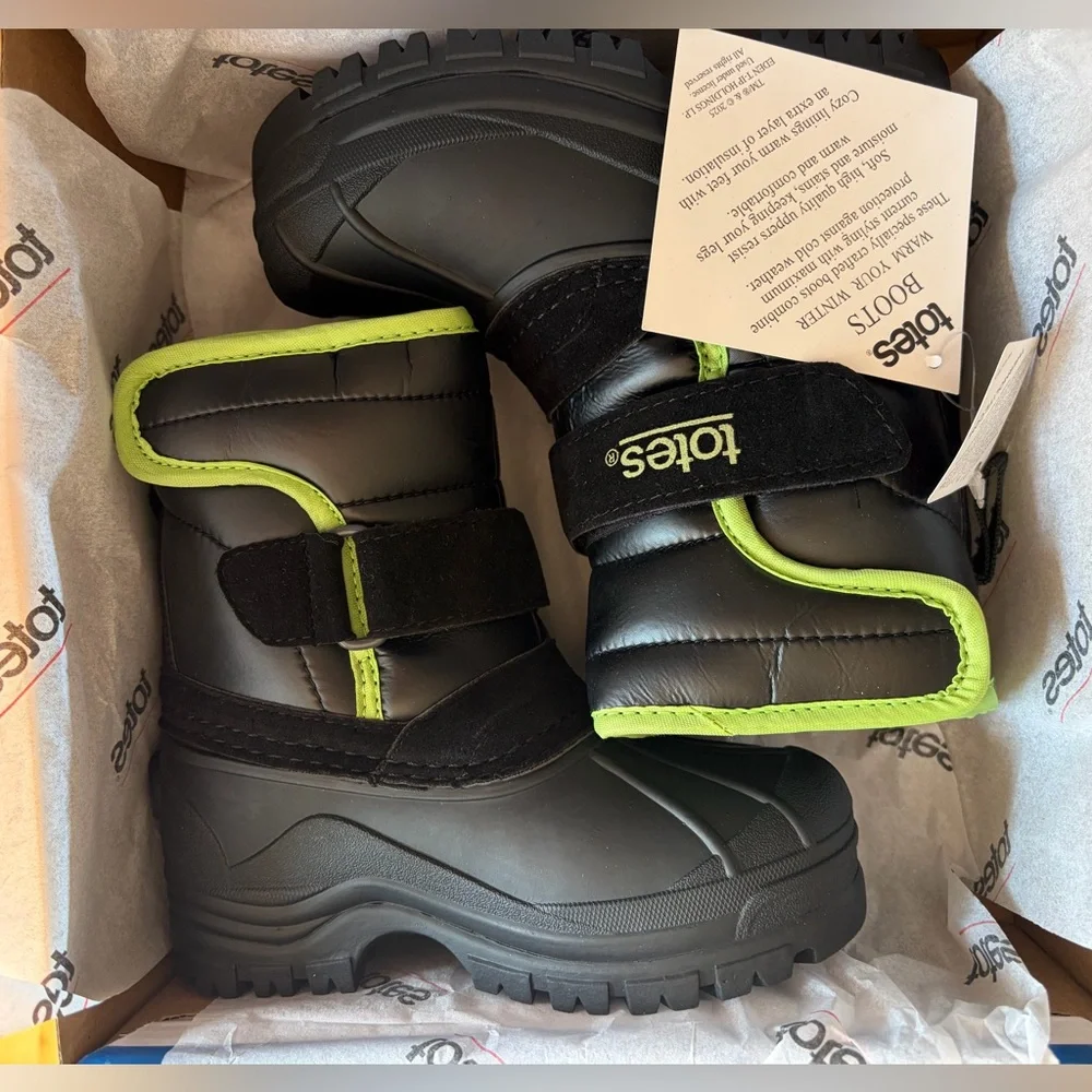 ✨$28✨NWT•Totes Toddler Cody Winter Boot | Black/ Lime Green | Size 9T